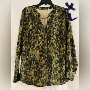 LADIES XL GREEN & BLACK TOP